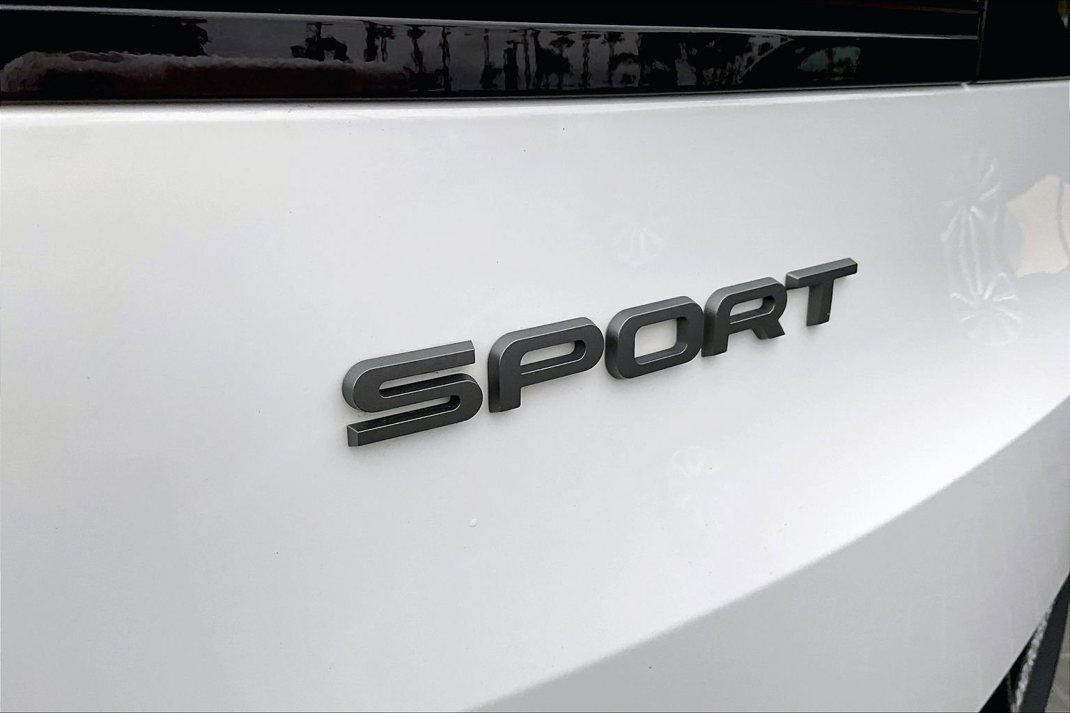 Used 2024 Land Rover Range Rover Sport SE image 8