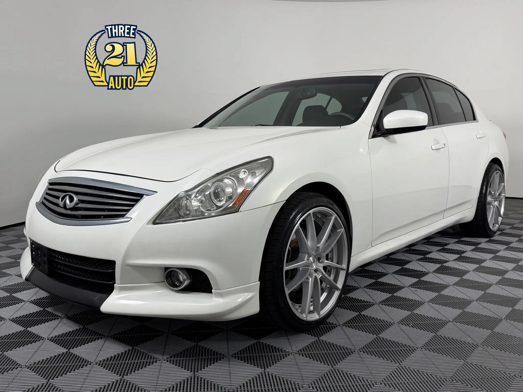 Used 2011 INFINITI G37 x Sedan w/ Premium Pkg