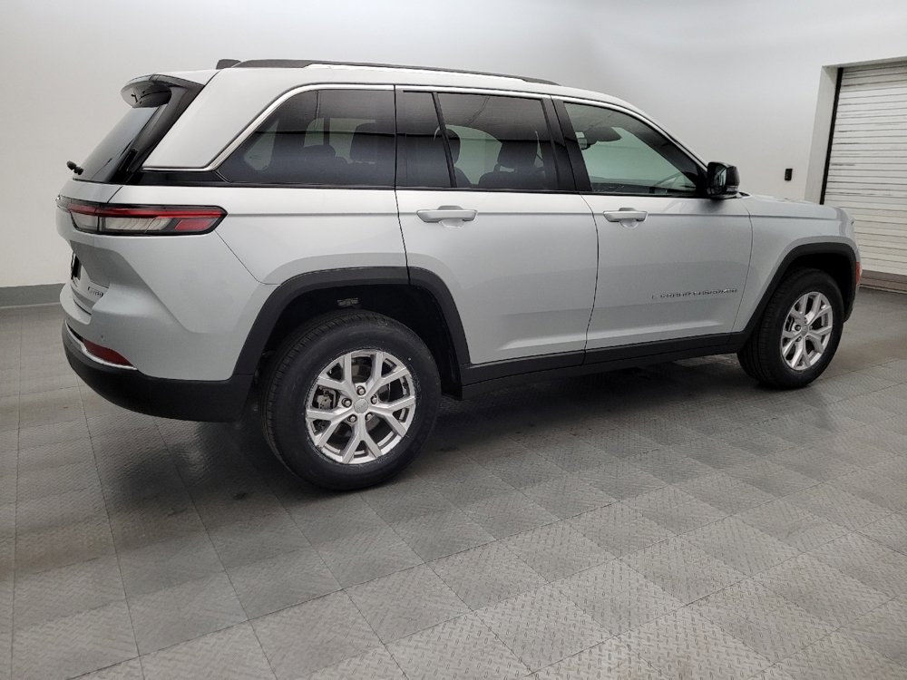 Used 2022 Jeep Grand Cherokee Limited RWD image 10