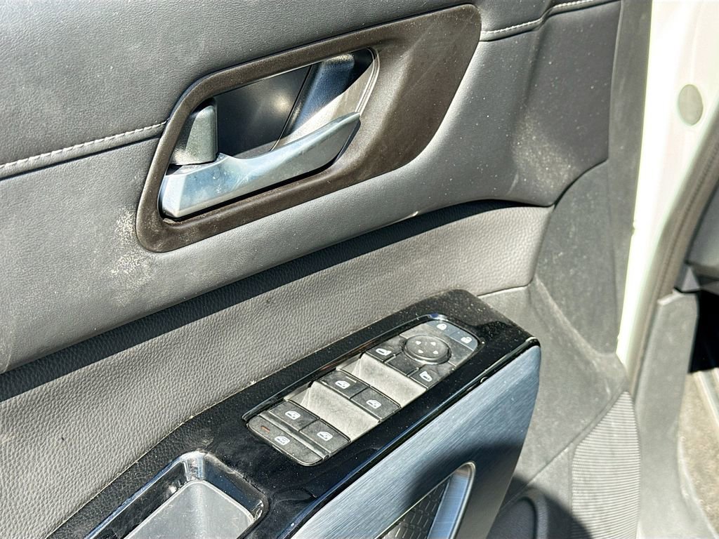 Used 2024 Nissan Pathfinder SL image 18