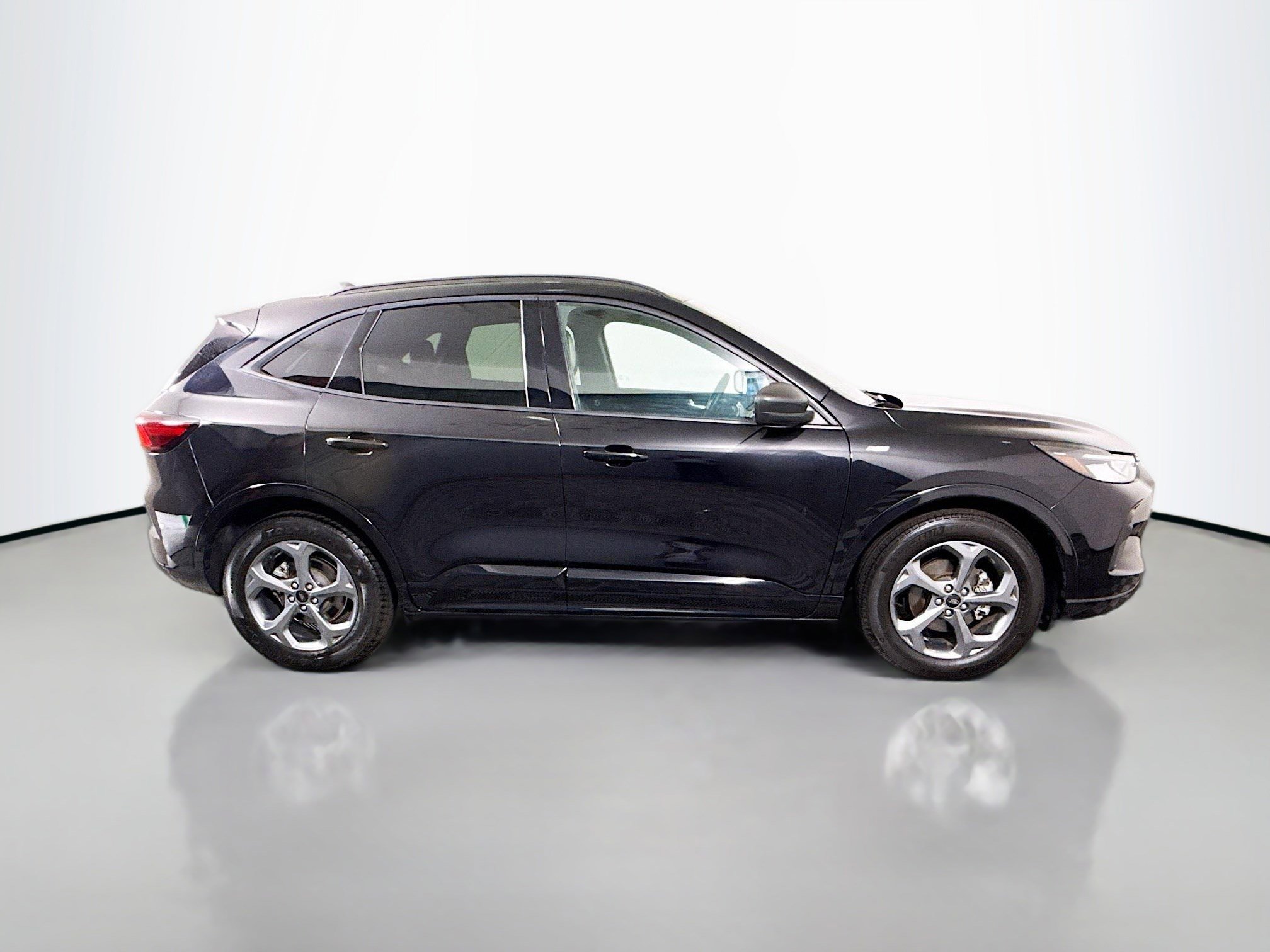 Used 2024 Ford Escape ST-Line image 11