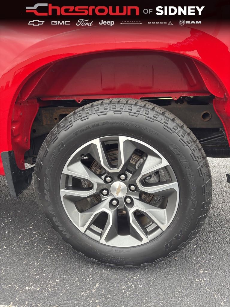 Used 2023 Chevrolet Silverado 1500 LT AWD/4WD image 15