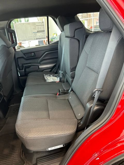New 2026 Toyota 4Runner SR5 AWD/4WD image 14