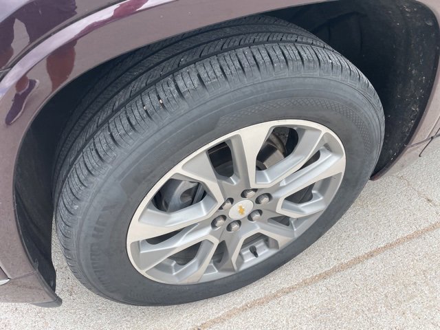 Used 2019 Chevrolet Traverse Premier image 2