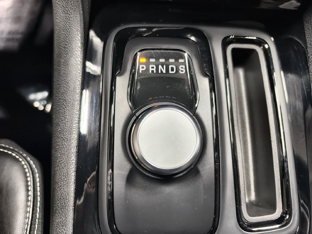 Used 2023 Chrysler 300 S w/ Comfort Group RWD image 25