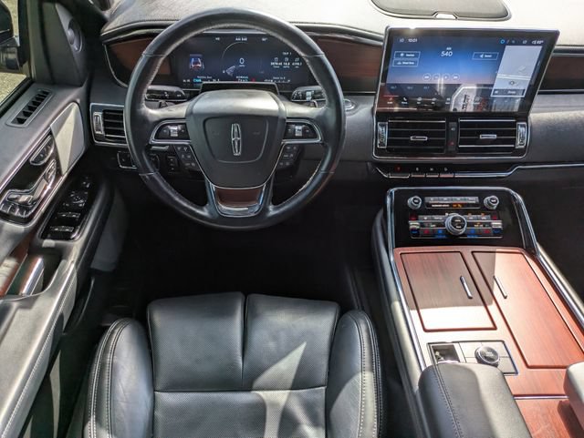 Used 2022 Lincoln Navigator L Reserve AWD/4WD image 16