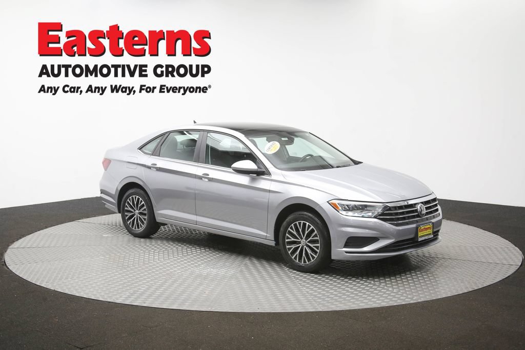 Used 2020 Volkswagen Jetta SE w/ SE Cold Weather Package FWD image 49