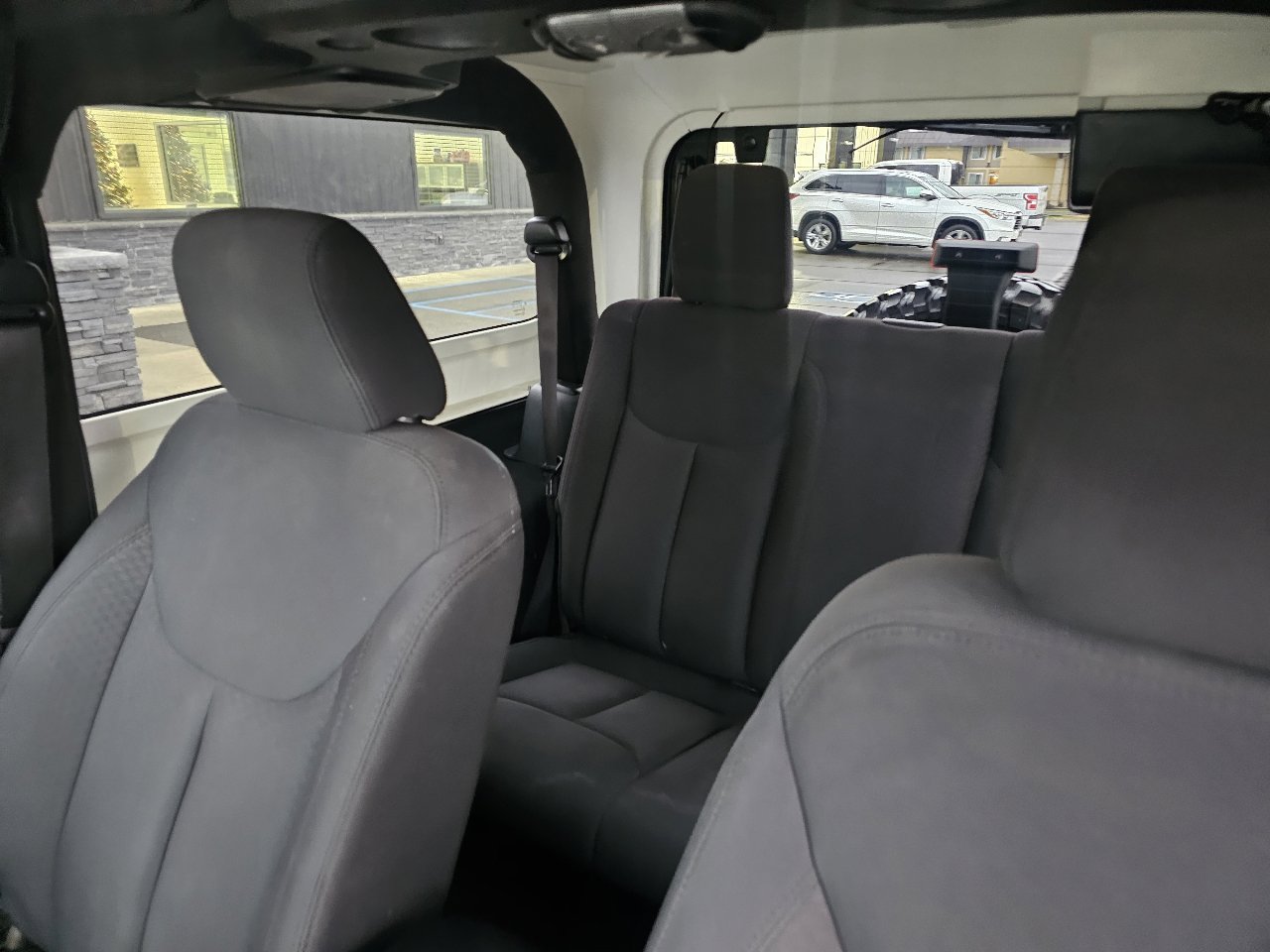 Used 2016 Jeep Wrangler Sport image 10