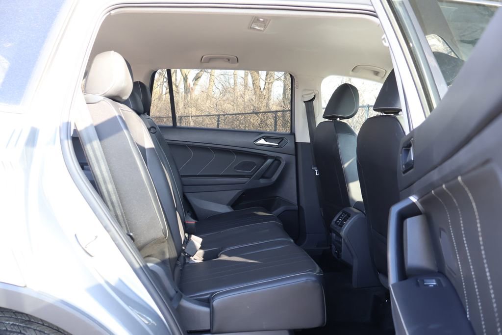 Used 2024 Volkswagen Tiguan Wolfsburg Edition image 45