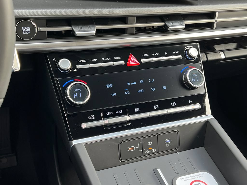 New 2026 Hyundai Santa Fe SE AWD/4WD image 15