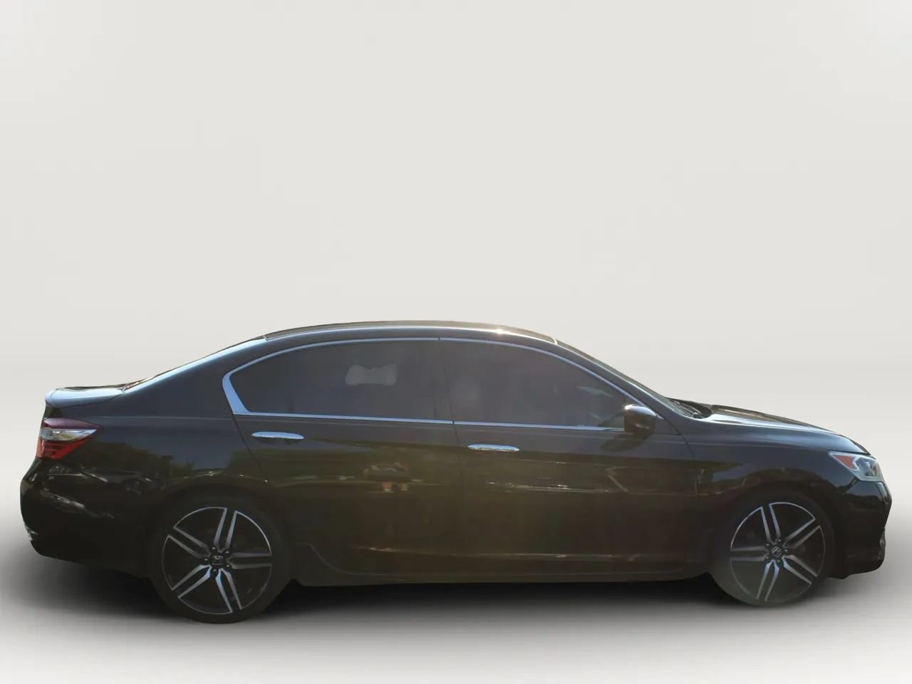 Used 2016 Honda Accord Sport image 11