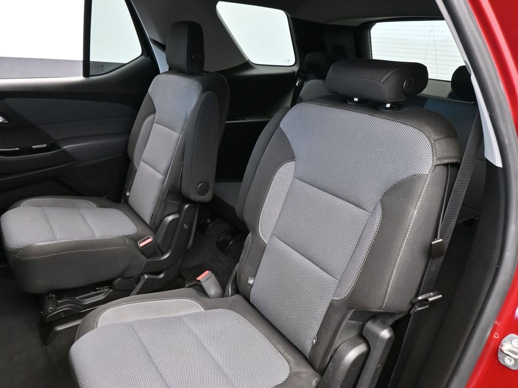 Used 2018 Chevrolet Traverse LT image 33