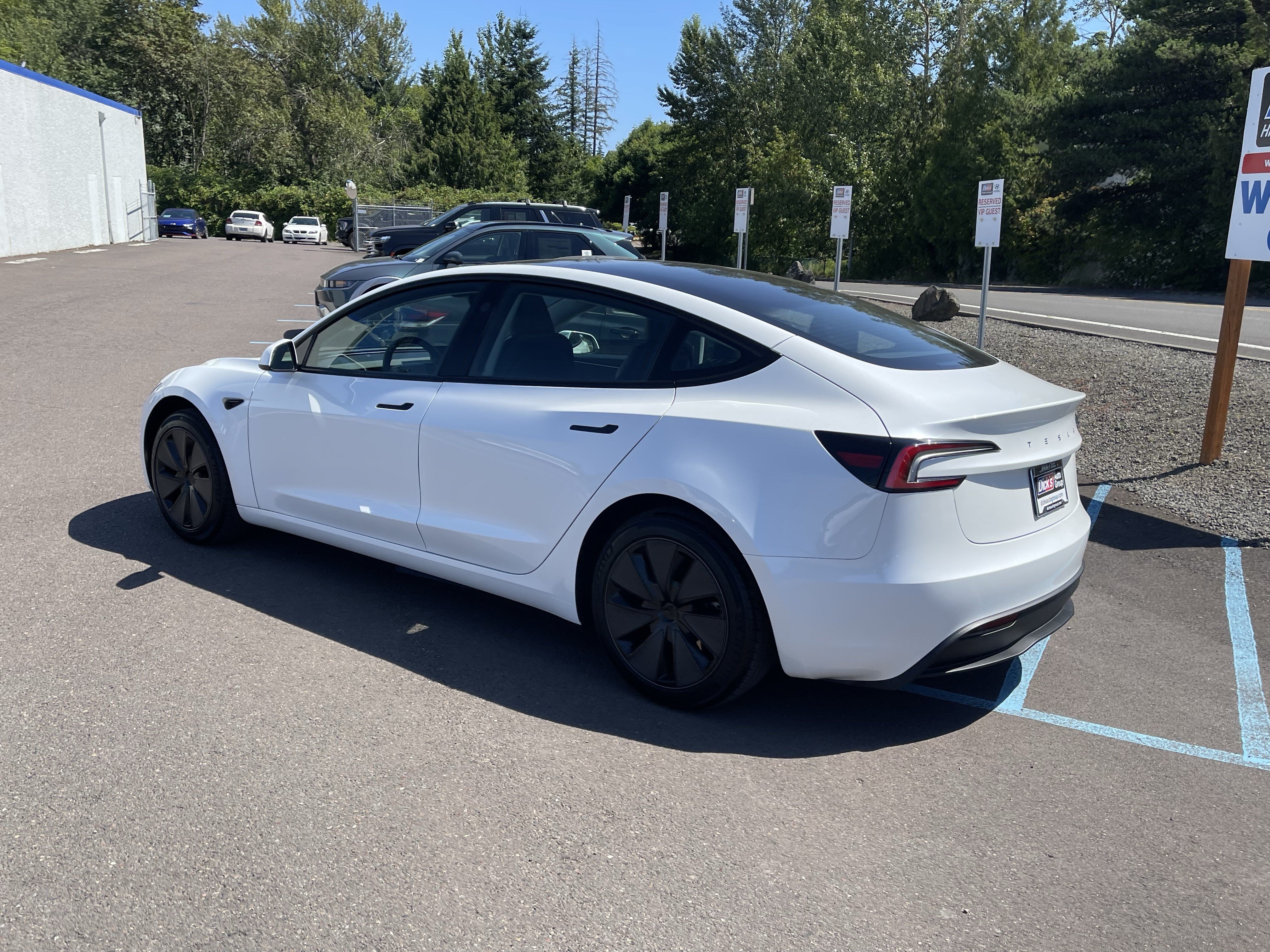 Used 2025 Tesla Model 3 Long Range RWD image 3