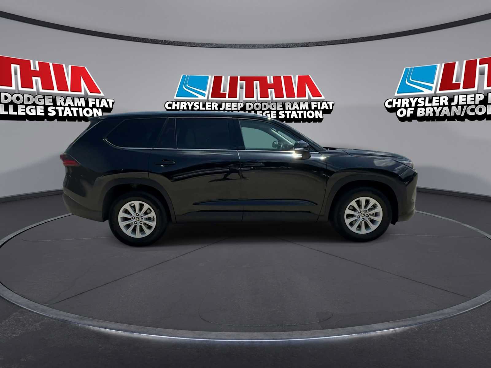 Used 2025 Toyota Grand Highlander AWD image 9