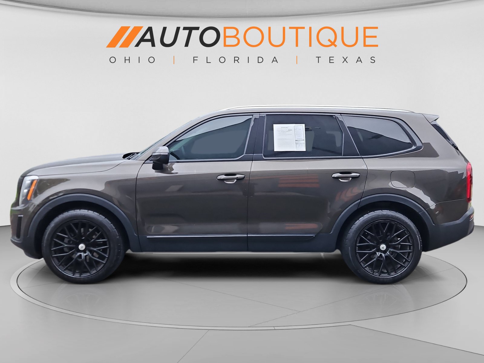 Used 2022 Kia Telluride EX w/ EX Premium Package AWD/4WD image 2