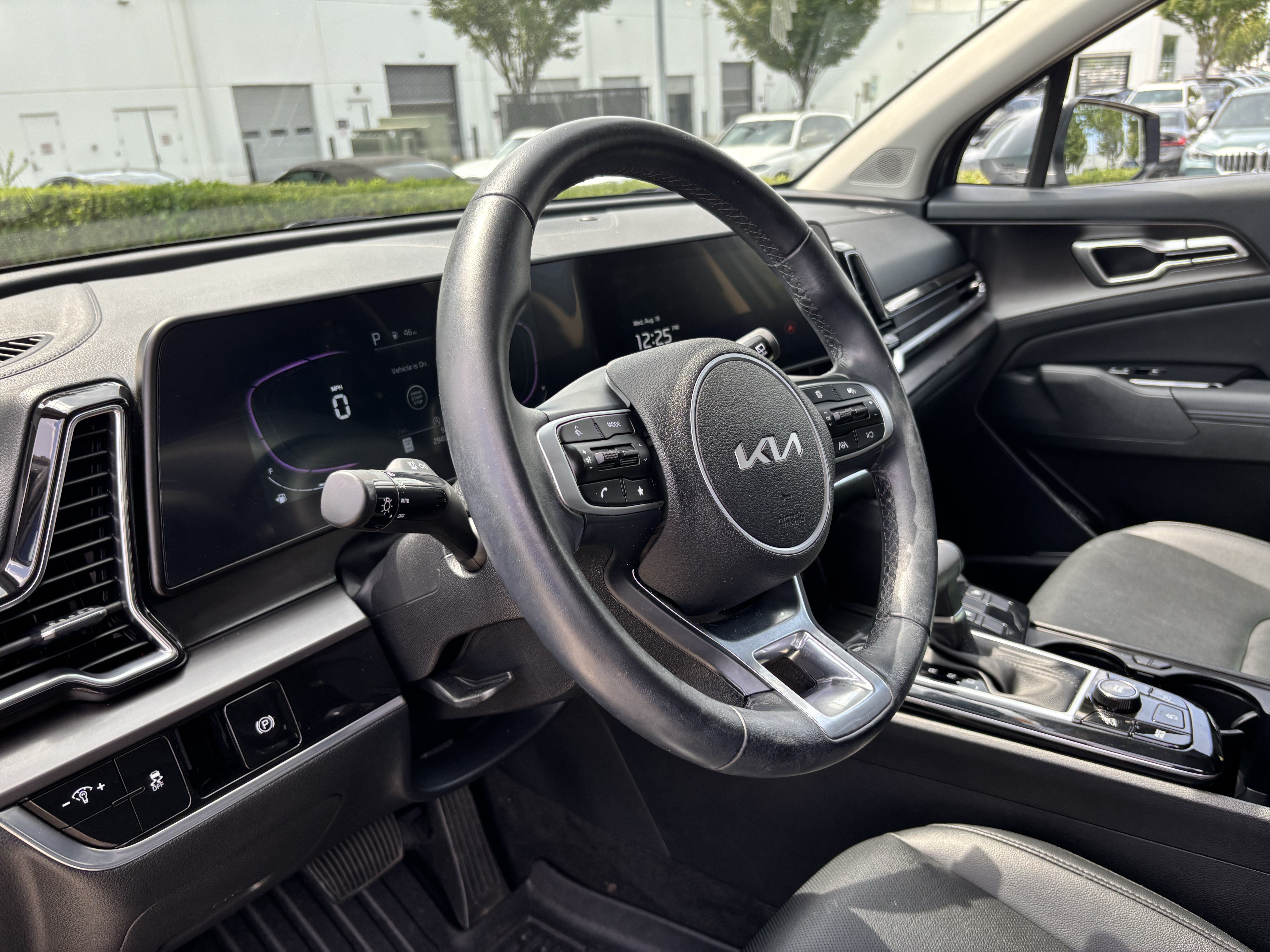 Used 2025 Kia Sportage EX FWD image 16