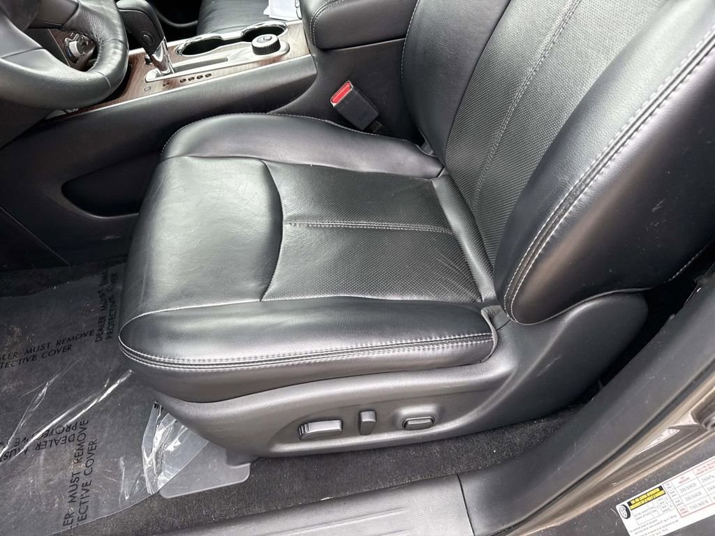 Used 2018 Nissan Pathfinder Platinum AWD/4WD image 21