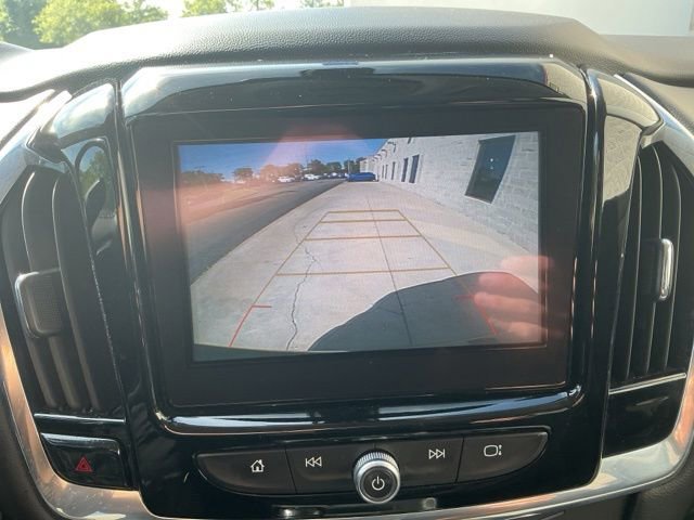 Used 2018 Chevrolet Traverse LT w/ LPO, Floor Liner Package AWD/4WD image 5