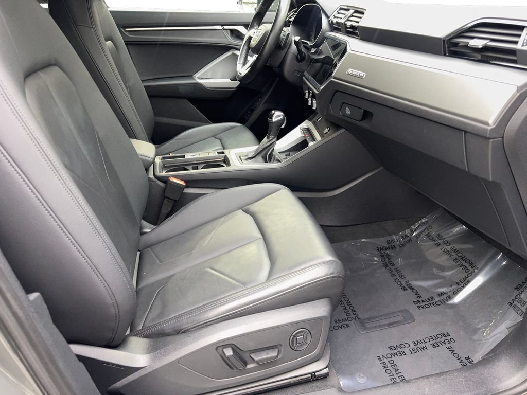 Used 2024 Audi Q3 2.0T Premium AWD/4WD image 45