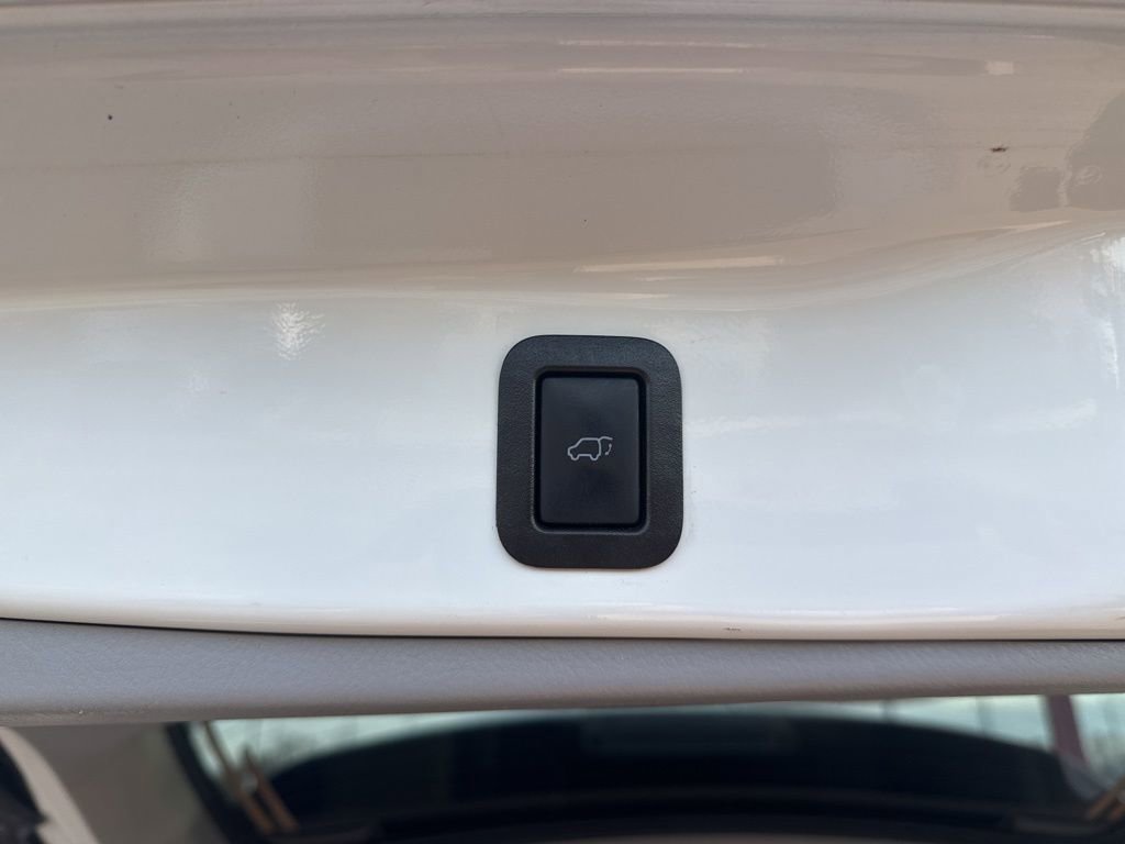 Used 2018 Toyota Highlander XLE image 42