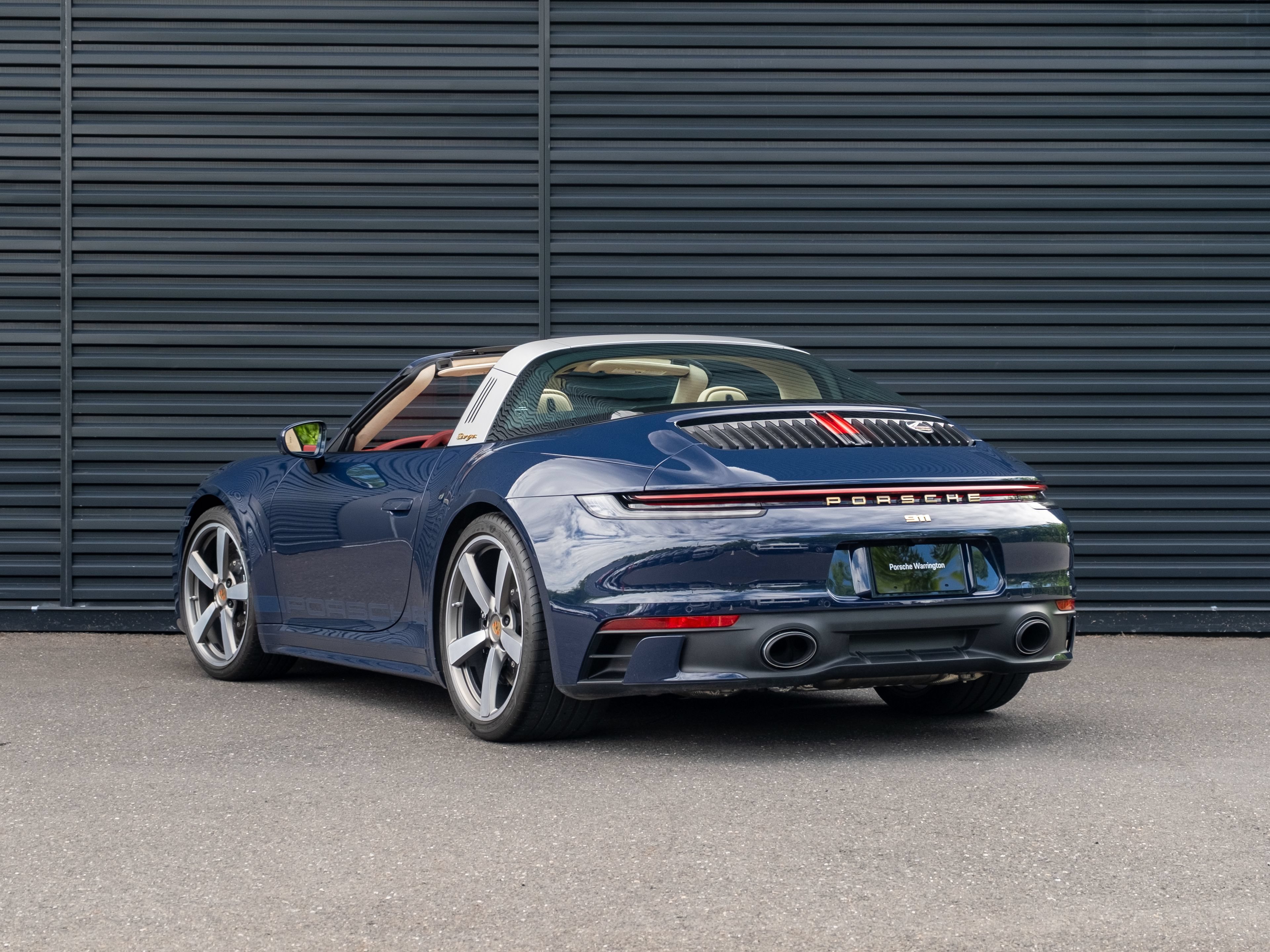 Certified 2021 Porsche 911 AWD/4WD image 3