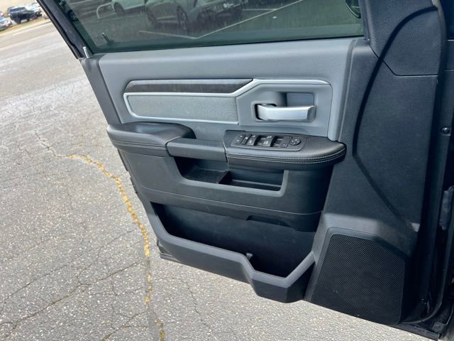 Used 2022 RAM 3500 Big Horn image 14