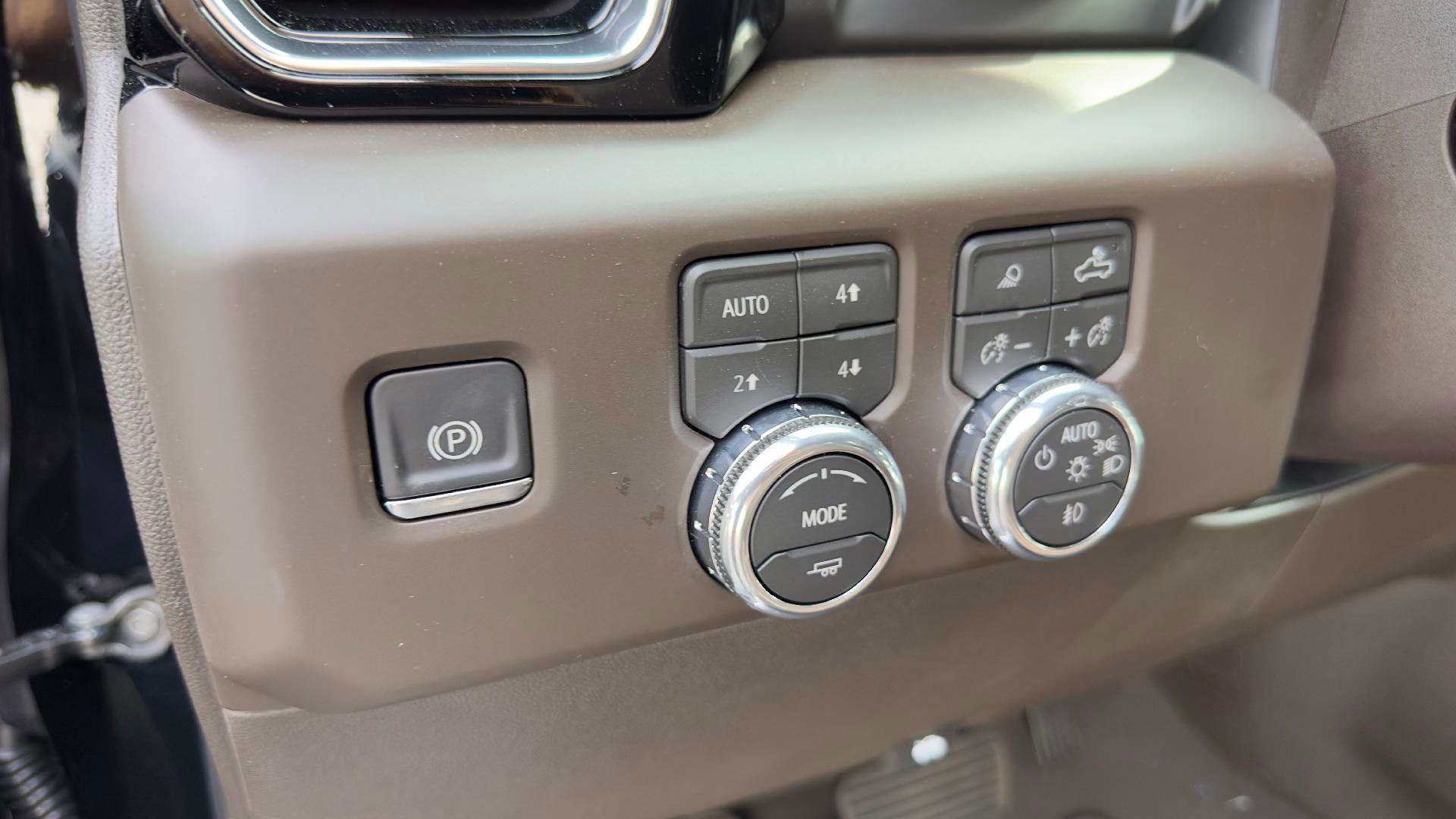 New 2026 GMC Sierra 1500 Denali w/ Denali Reserve Package image 11