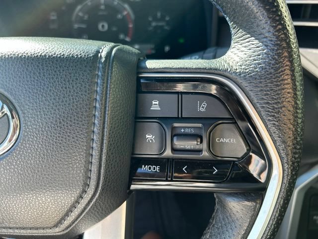 Used 2023 Toyota Tundra Platinum w/ Advanced Package AWD/4WD image 15