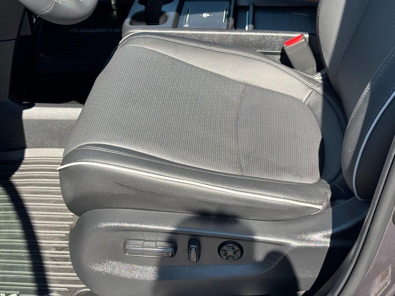 Used 2026 Honda Odyssey Elite image 17