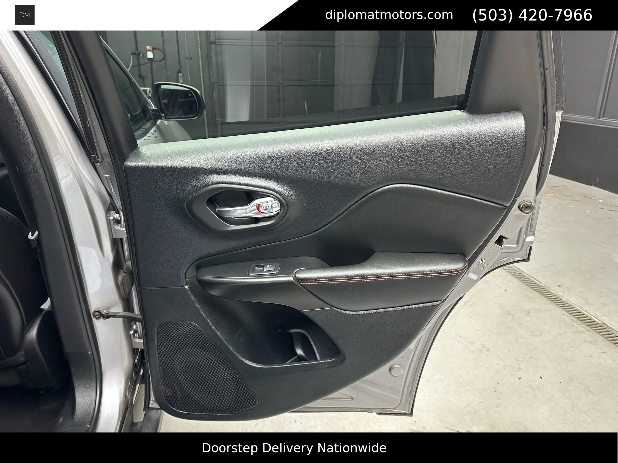 Used 2019 Jeep Cherokee Trailhawk image 26