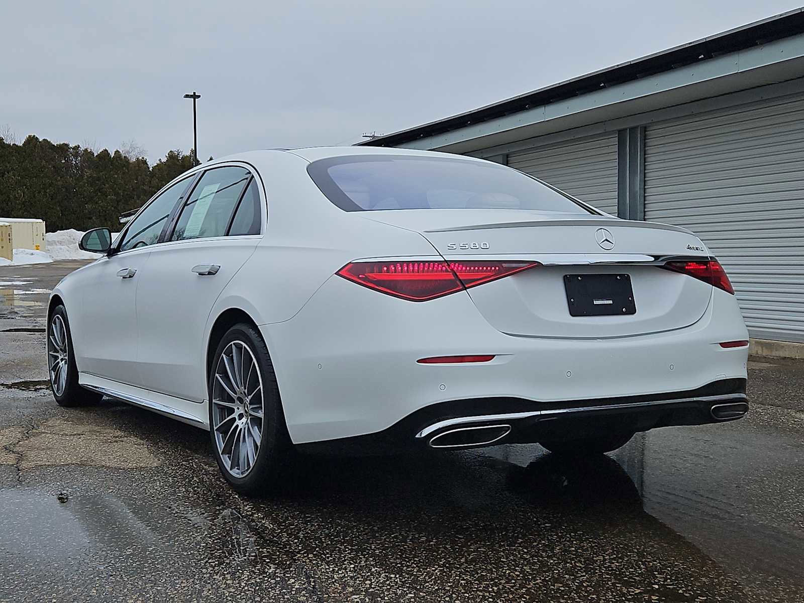 Used 2024 Mercedes-Benz S 580 4MATIC Sedan image 4