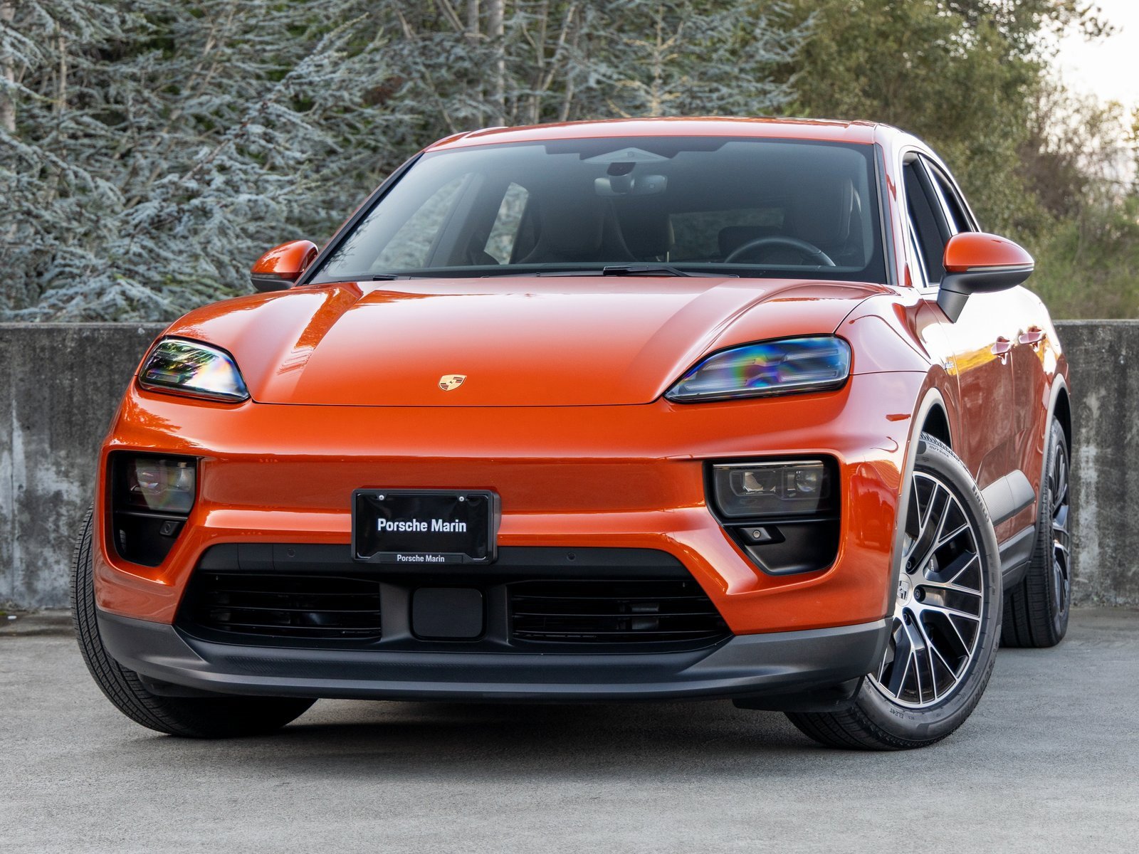 Certified 2025 Porsche Macan Electric image 1