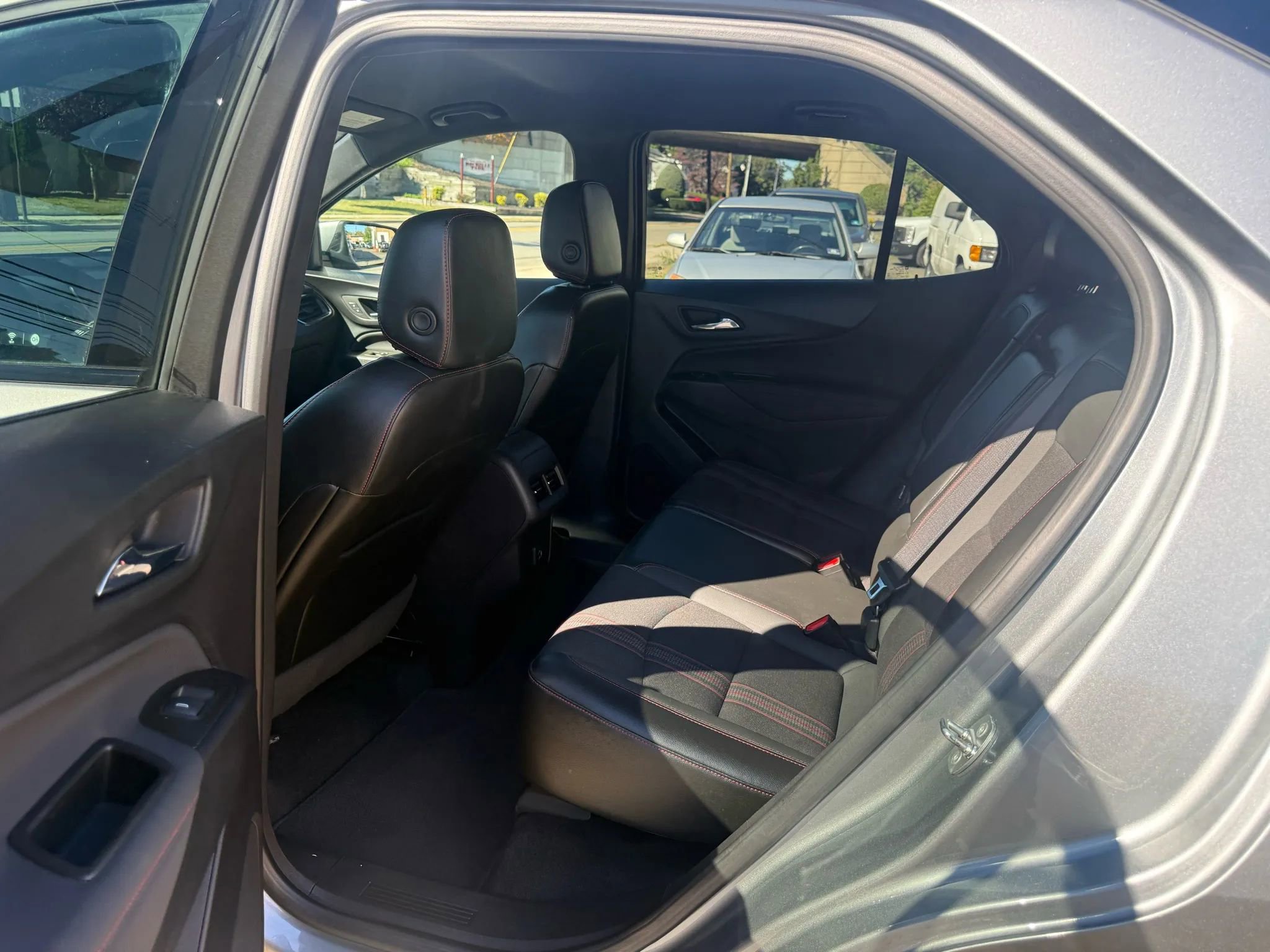 Used 2023 Chevrolet Equinox RS image 15