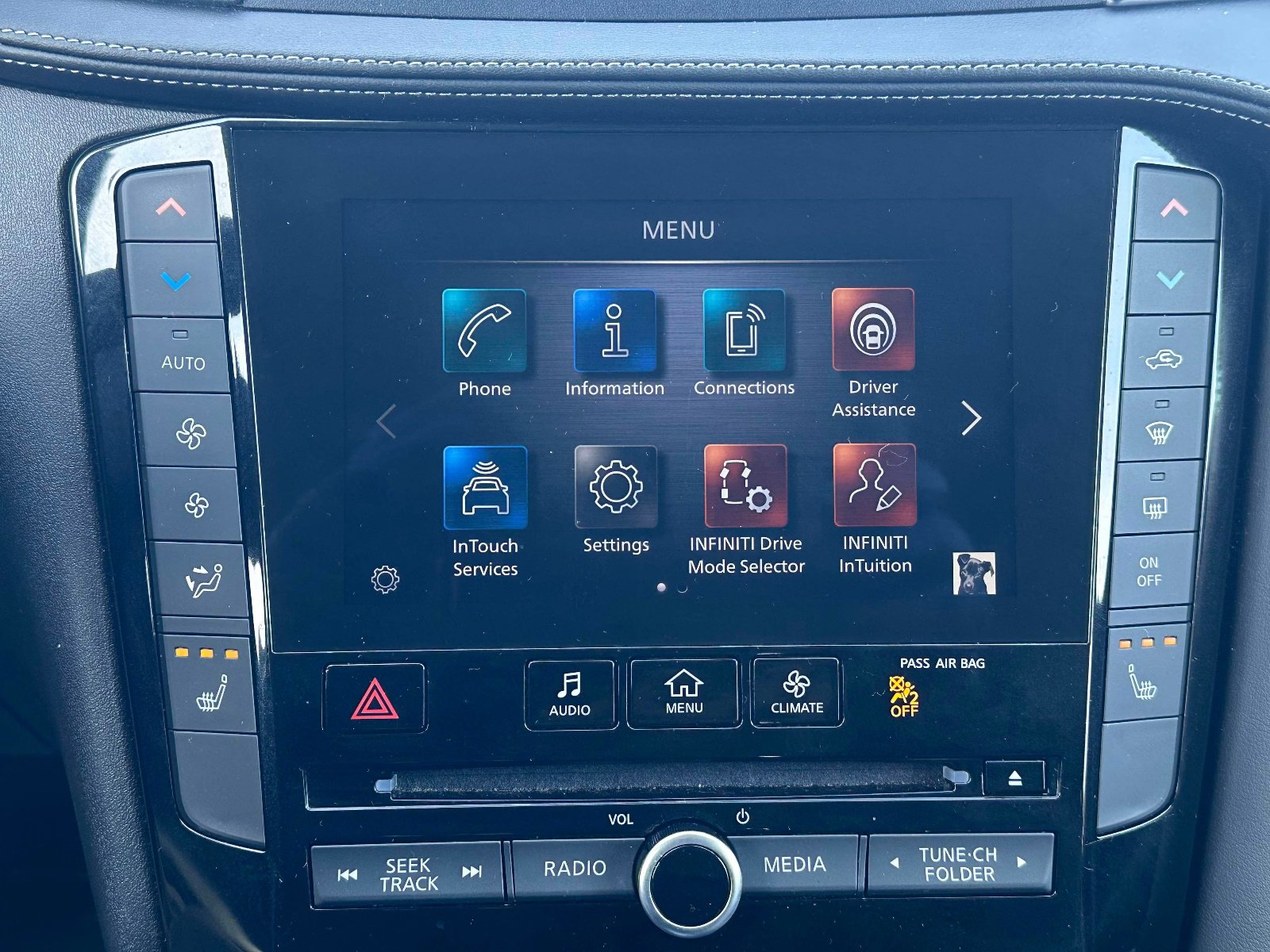 Used 2024 INFINITI QX50 Luxe image 10