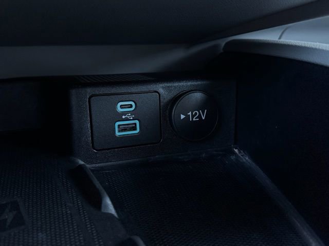 Used 2022 Ford Escape Titanium w/ Class II Trailer Tow Package image 30