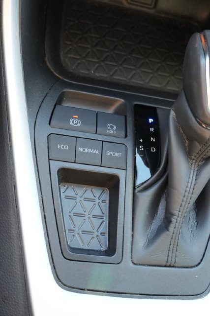 Used 2025 Toyota RAV4 XLE Premium w/ Weather Package FWD image 39