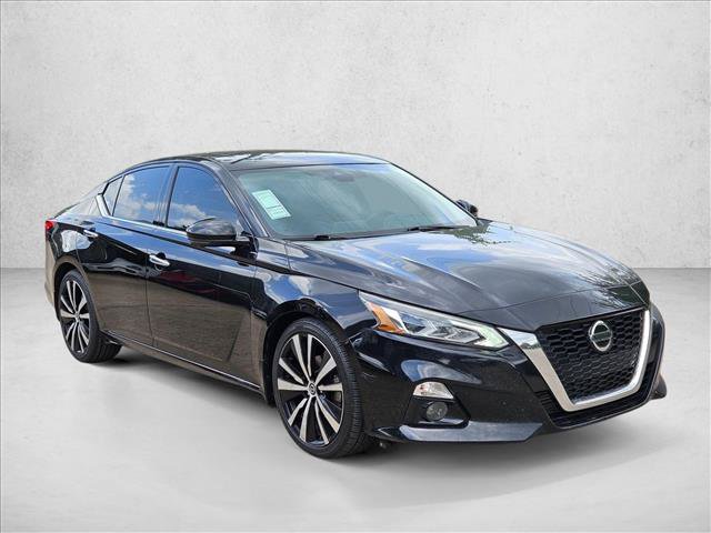 Used 2020 Nissan Altima 2.0 Platinum FWD image 3