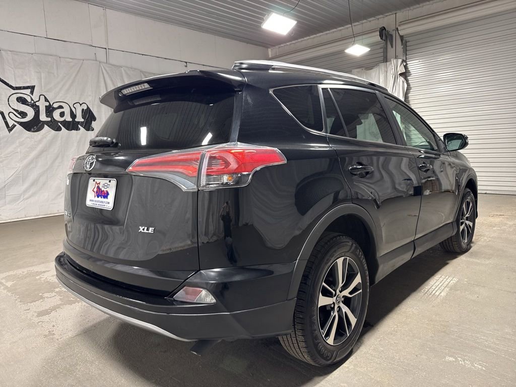 Used 2018 Toyota RAV4 XLE FWD image 7