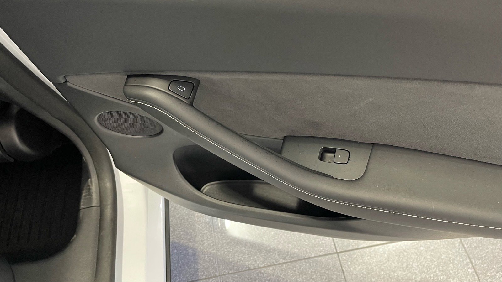 Used 2021 Tesla Model Y Long Range image 45