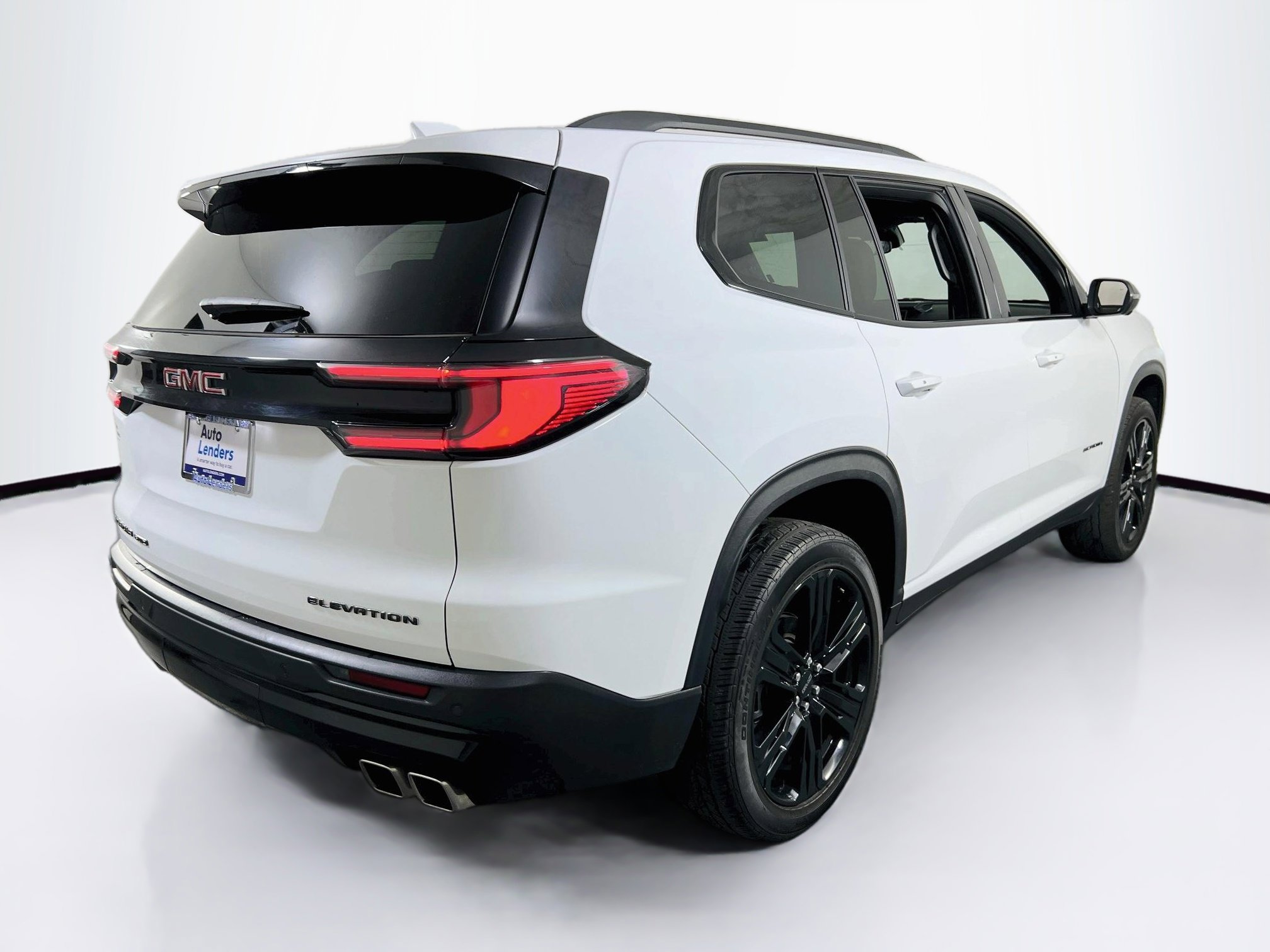 Used 2024 GMC Acadia Elevation w/ Black Edition AWD/4WD image 5