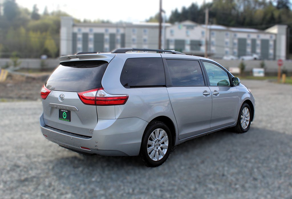 Used 2015 Toyota Sienna XLE Premium AWD/4WD image 7