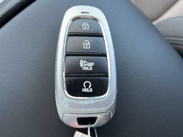 Used 2022 Hyundai Santa Fe SEL FWD image 27