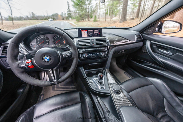 Used 2018 BMW M3 RWD image 55