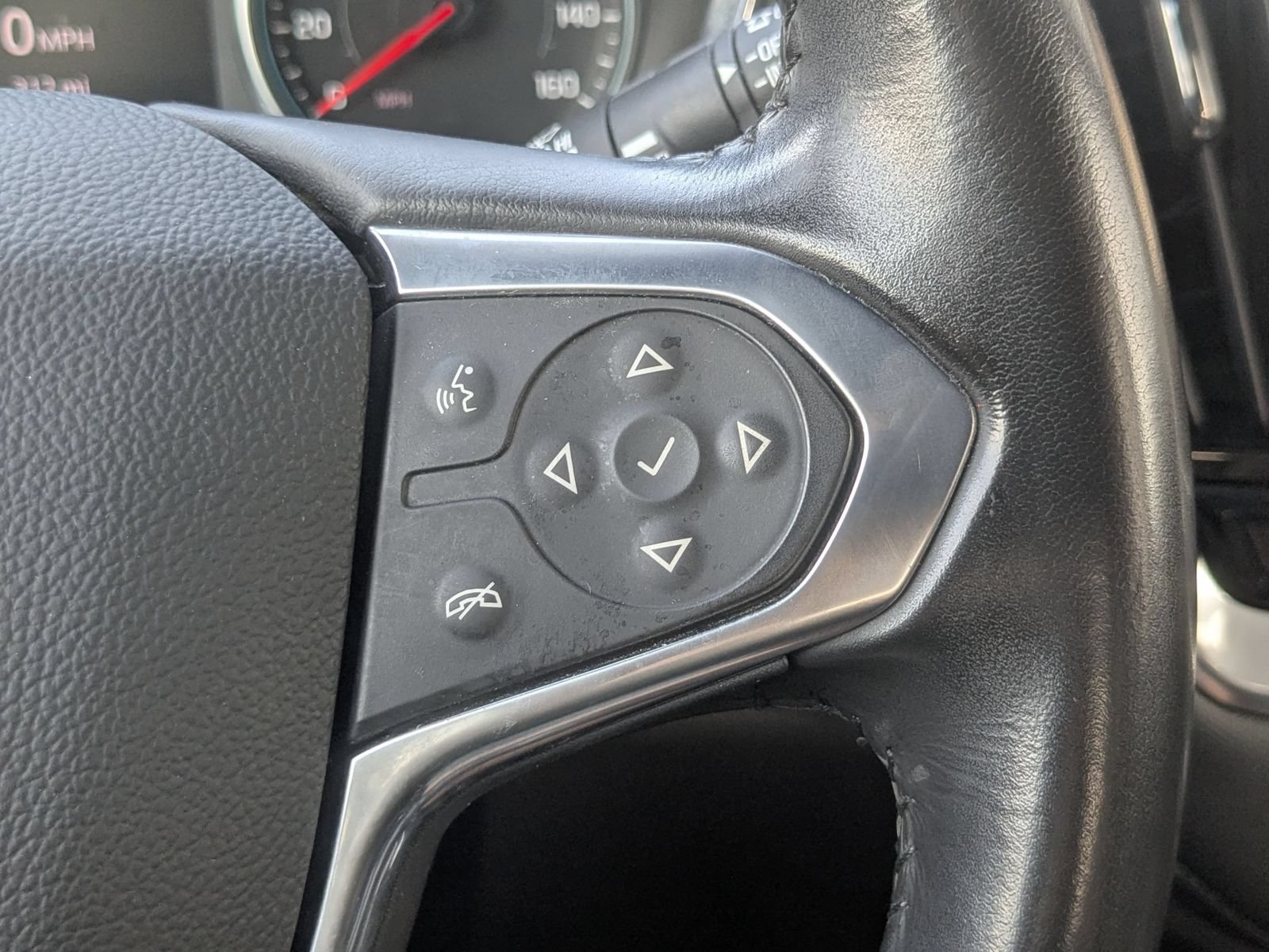 Used 2022 Chevrolet Traverse LT AWD/4WD image 18