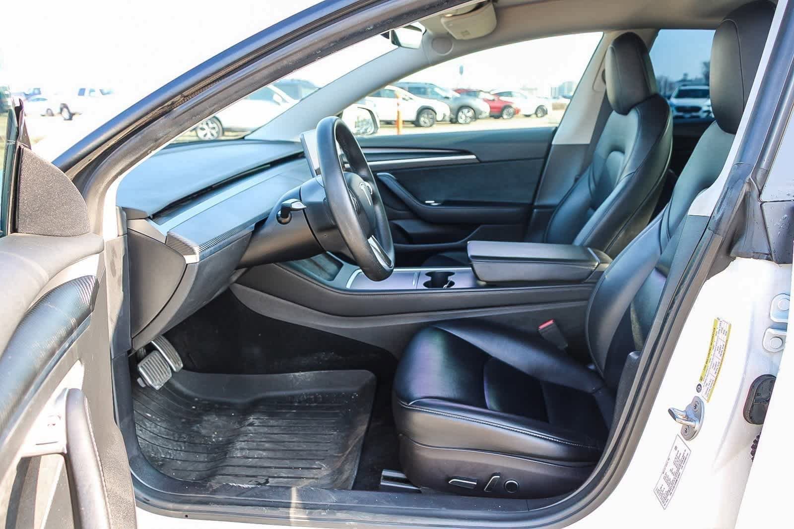 Used 2022 Tesla Model 3 Long Range image 4