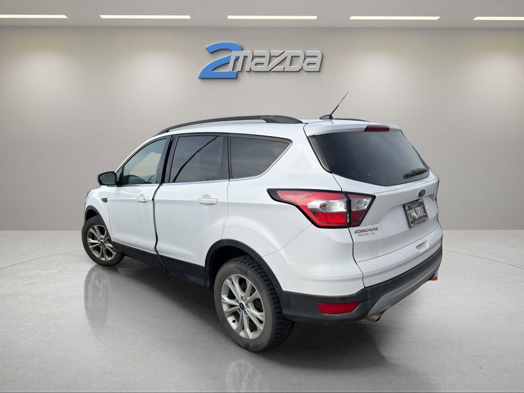 Used 2018 Ford Escape SE image 6