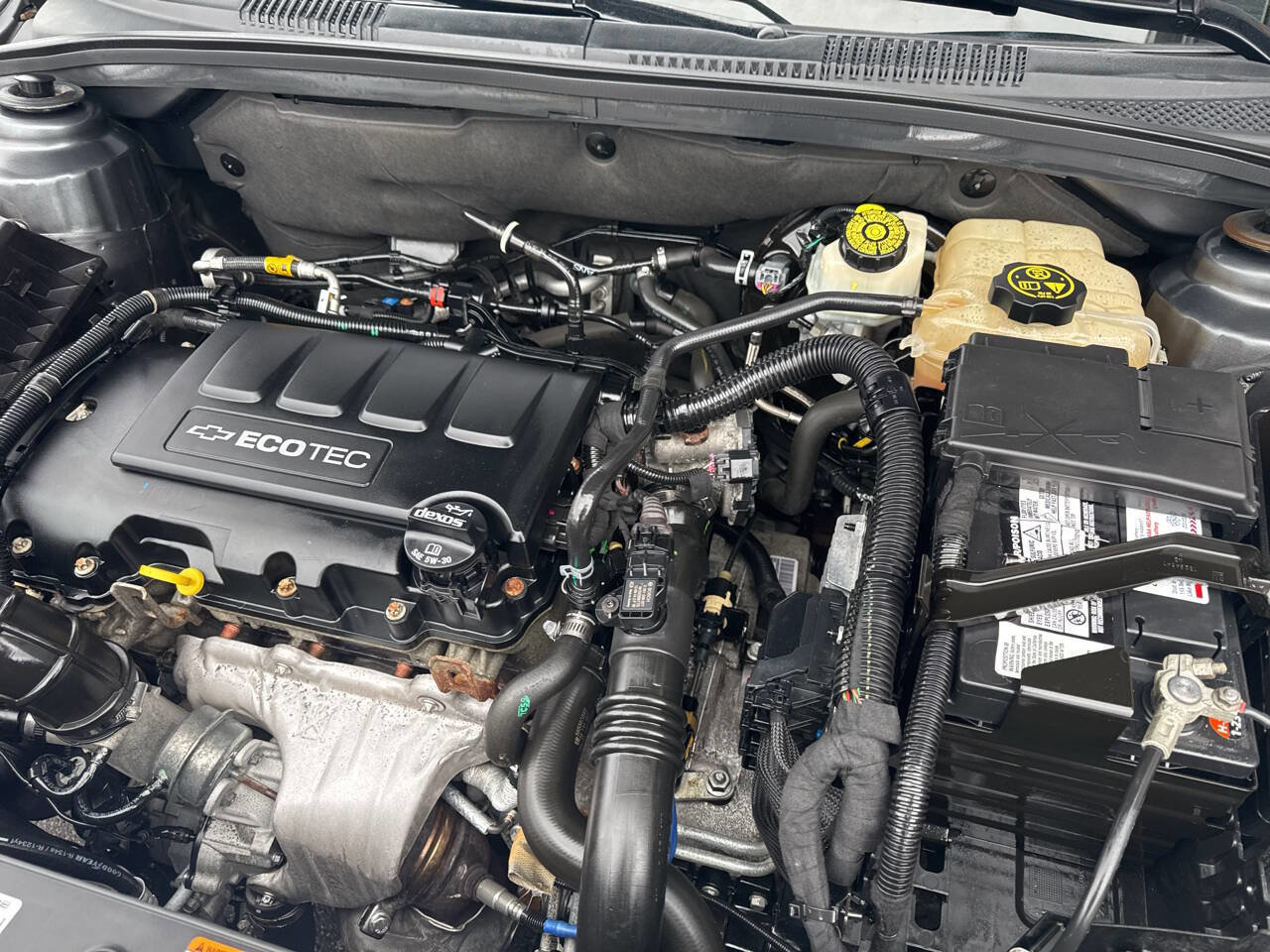 Used 2013 Chevrolet Cruze LTZ w/ Enhanced Safety Package FWD image 12