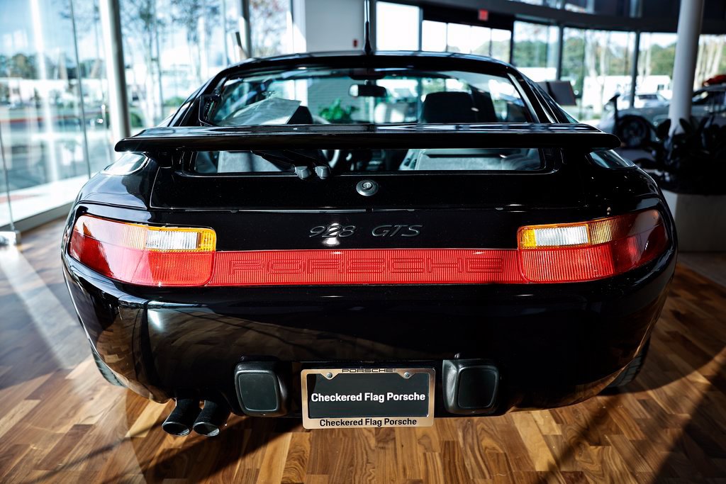 Used 1994 Porsche 928 GTS RWD image 2