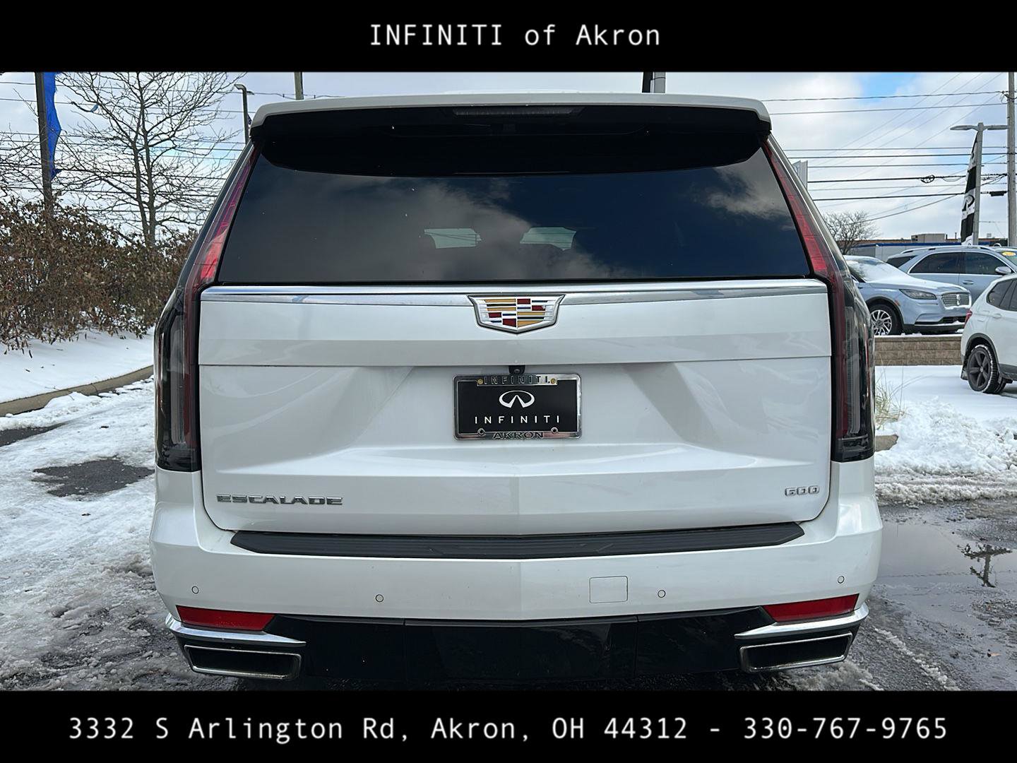 Used 2022 Cadillac Escalade Luxury image 11