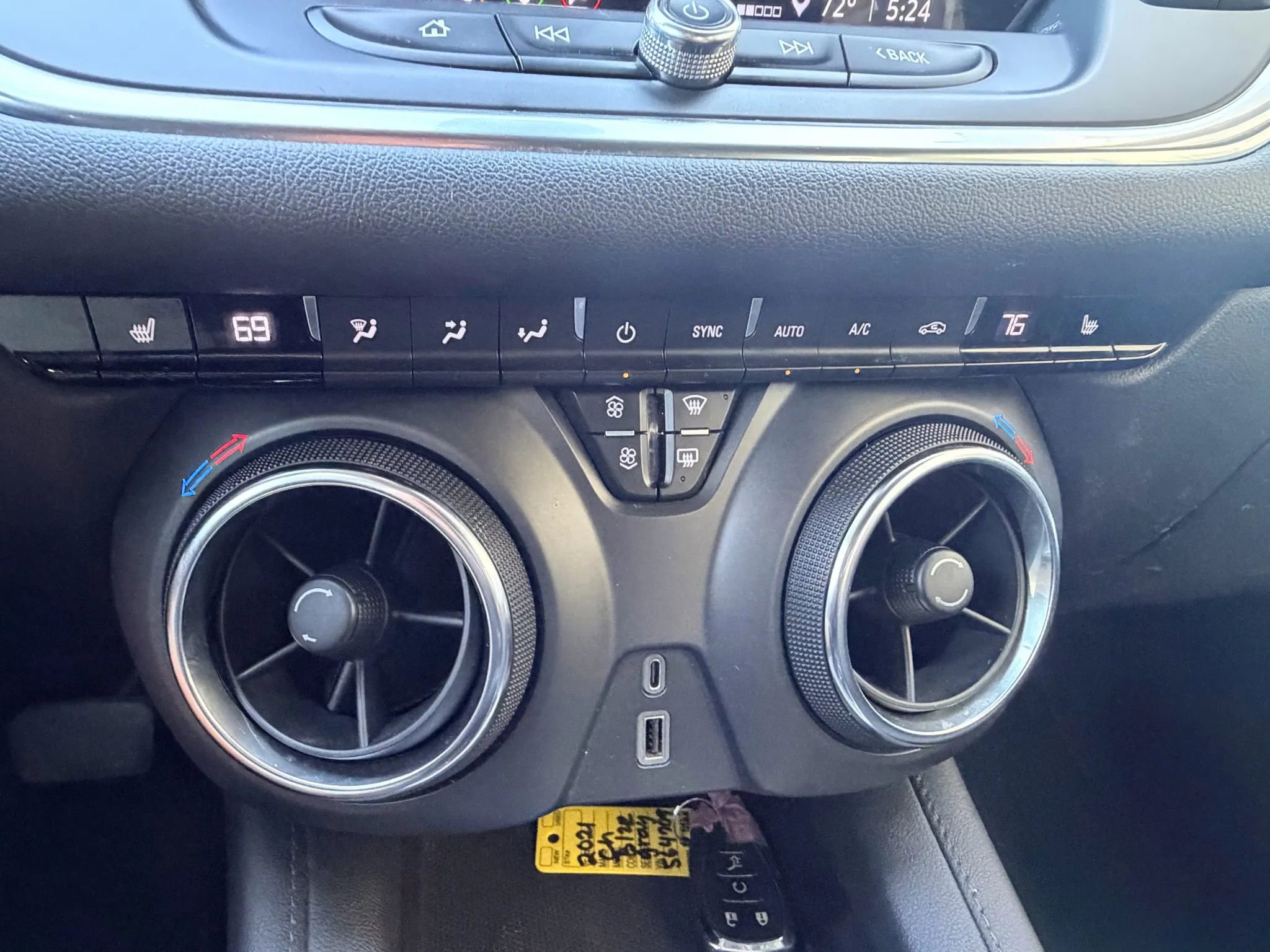 Used 2021 Chevrolet Blazer LT FWD image 9